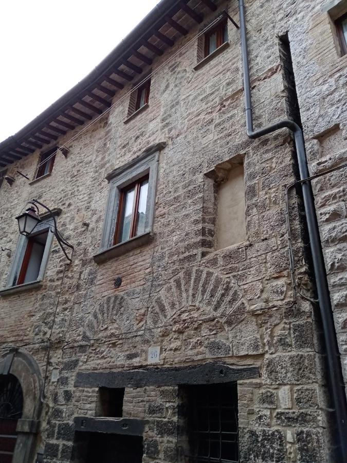 La Dimora Di Pietra Apartman Gubbio Kültér fotó