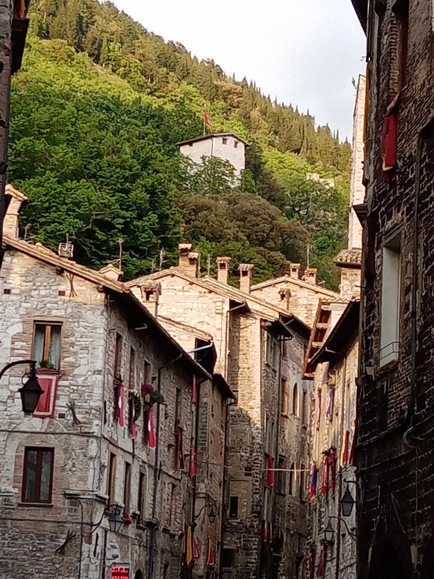 La Dimora Di Pietra Apartman Gubbio Kültér fotó