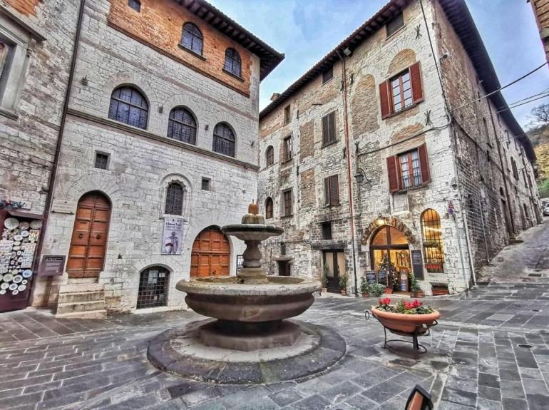La Dimora Di Pietra Apartman Gubbio Kültér fotó